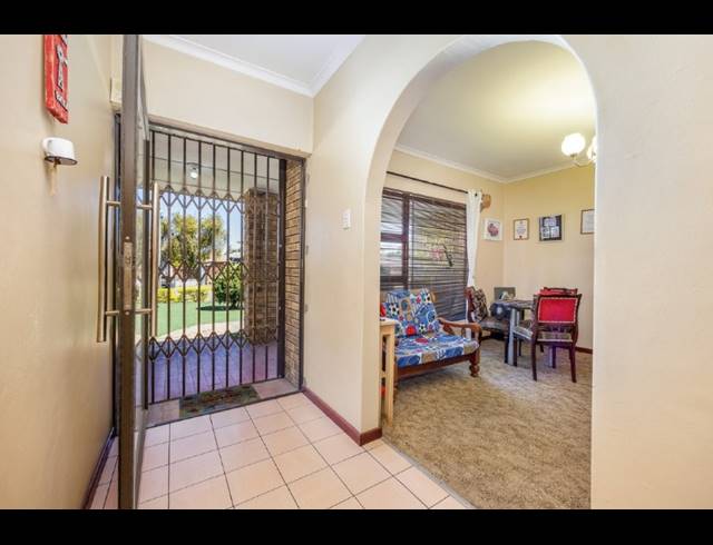 4 BEDROOM HOUSE FOR SALE IN SONEIKE